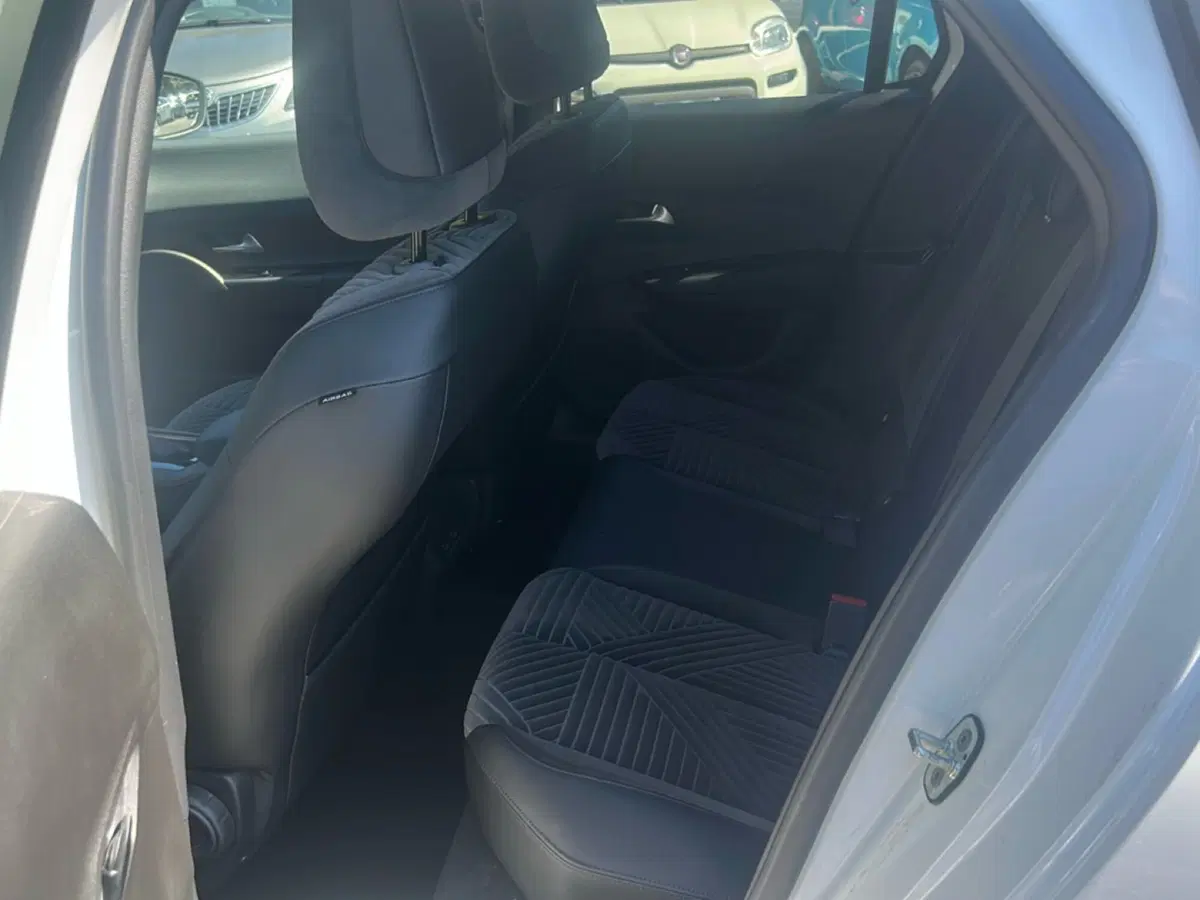 Lancia Ypsilon usata a Roma (11)