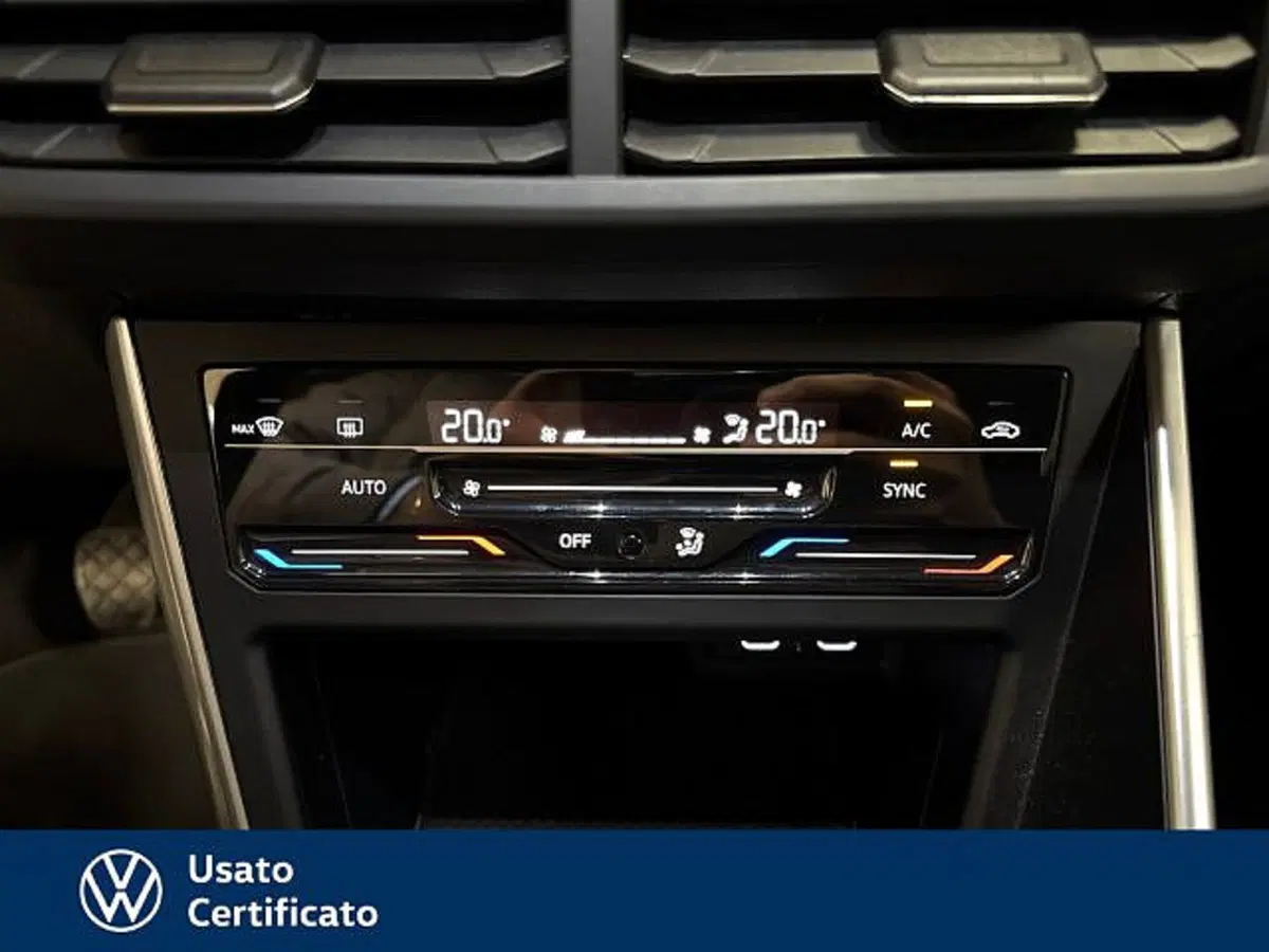 Volkswagen Taigo usata a Vicenza (16)