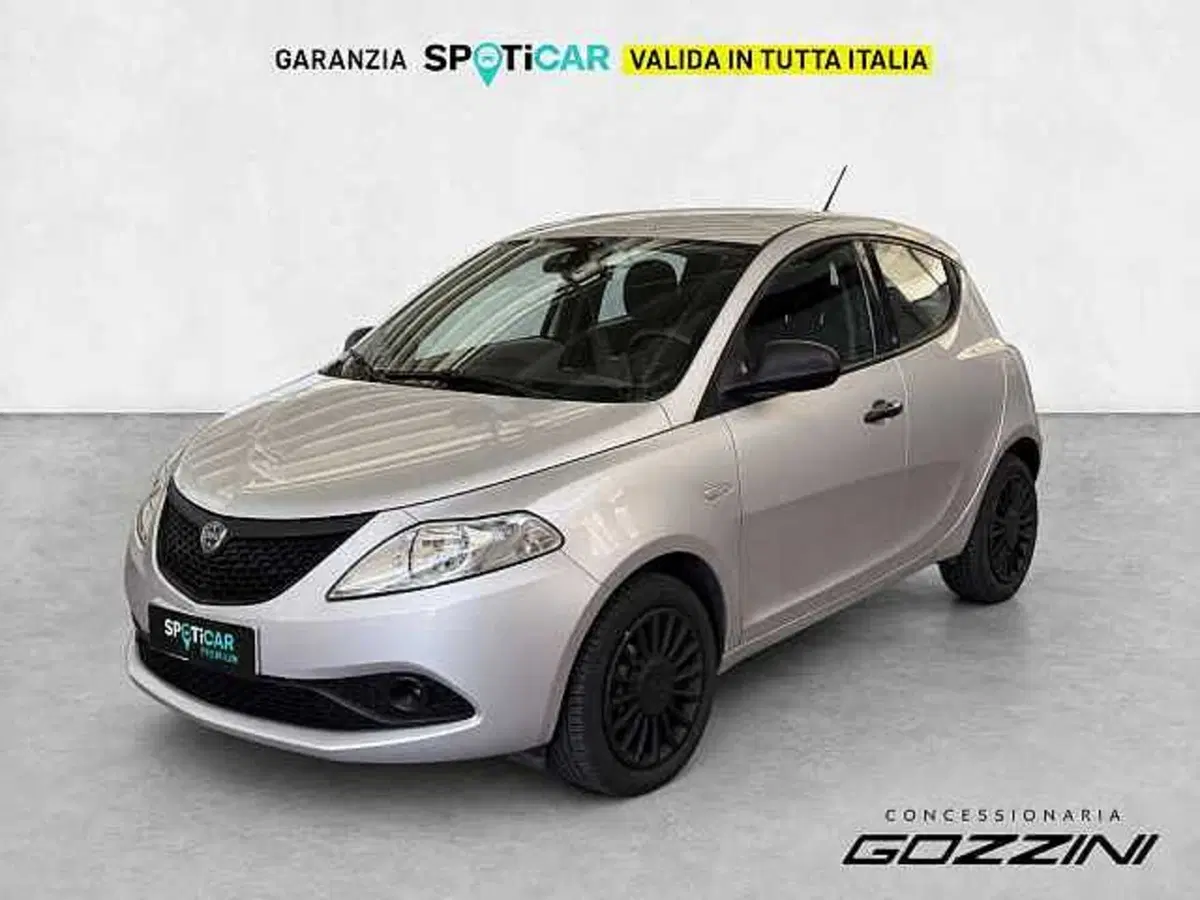 Lancia Ypsilon usata a Brescia