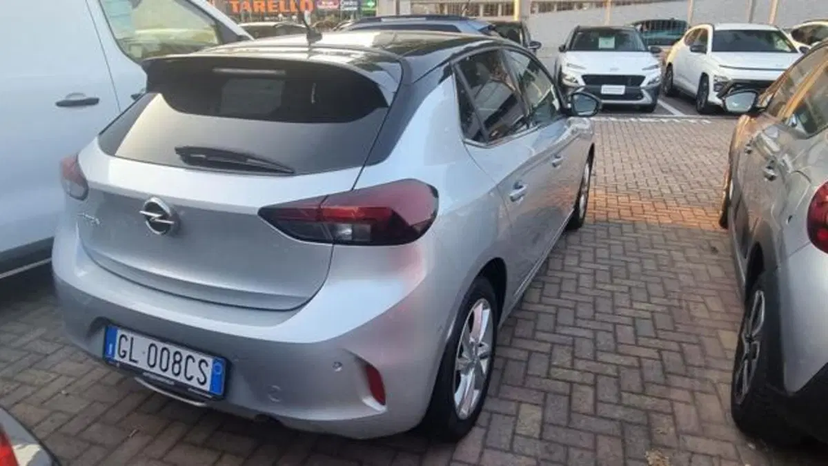 Opel Corsa usata a Savona (11)