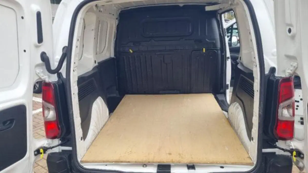 Opel Combo Furgone usata a Savona (18)