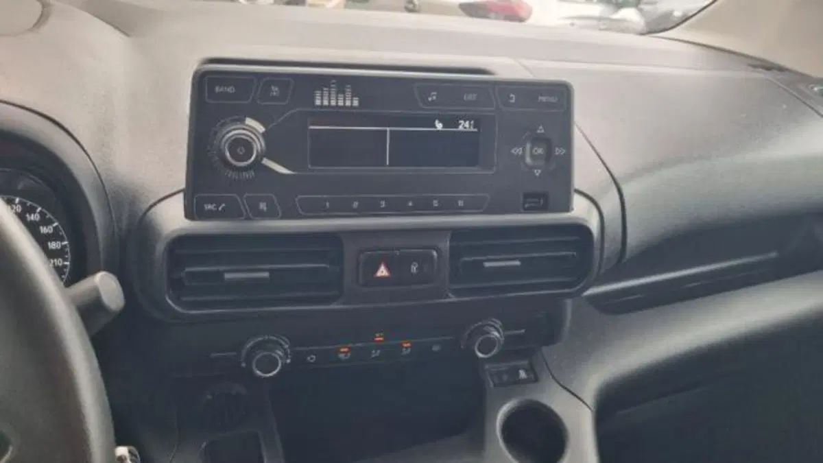 Opel Combo Furgone usata a Savona (7)