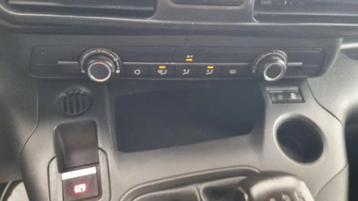 Opel Combo Furgone usata a Savona (9)