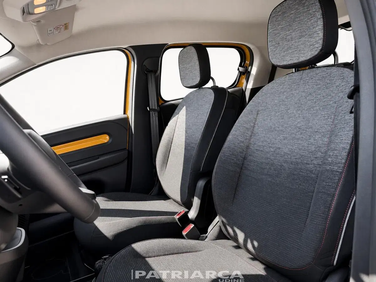 Renault Twingo usata a Udine (8)