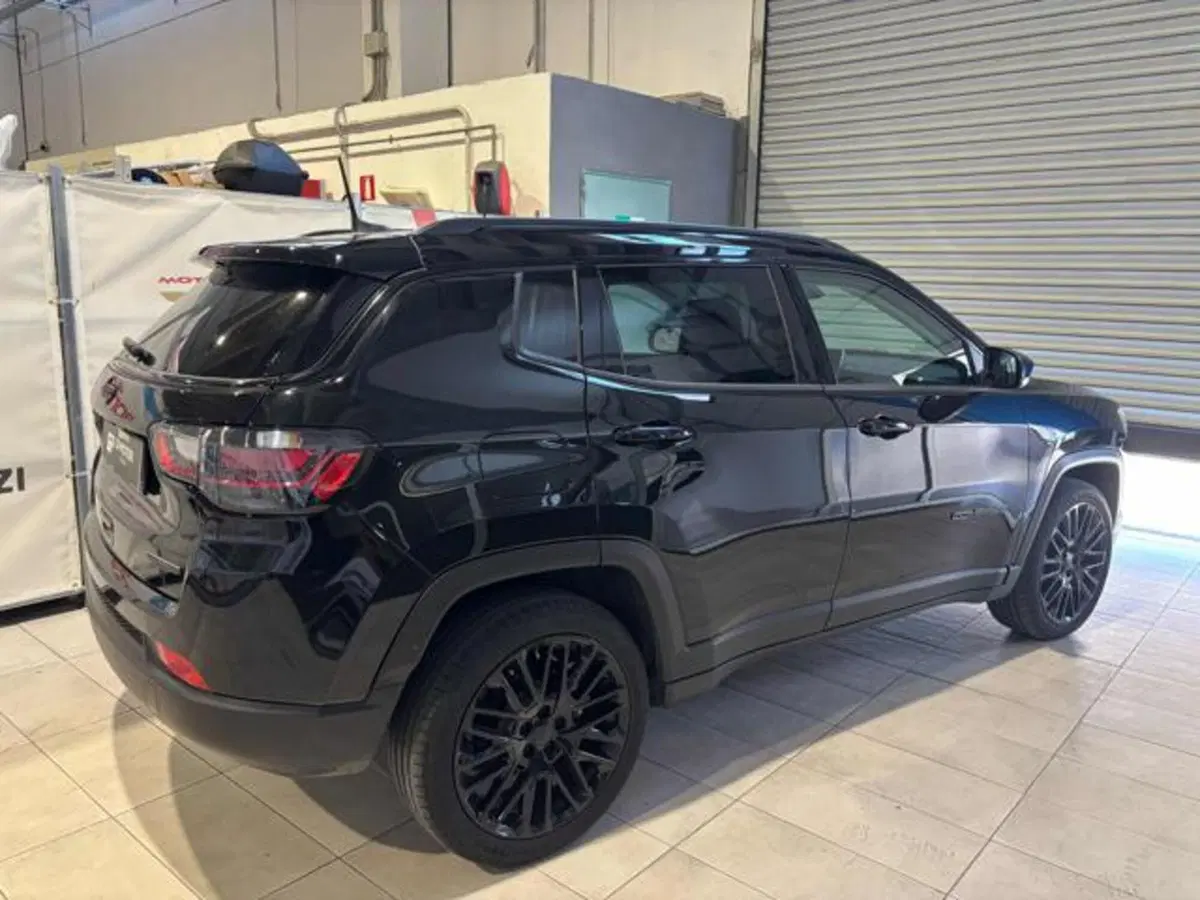 Jeep Compass usata a Caserta (4)