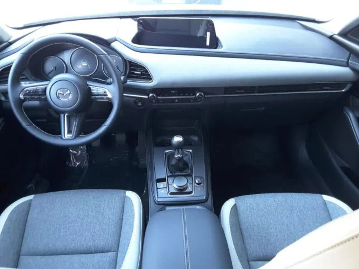 Mazda CX-30 nuova a Firenze (9)
