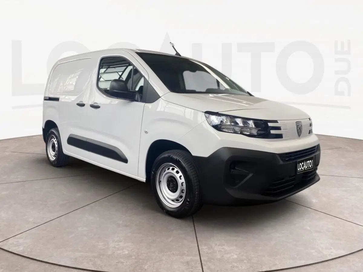 Peugeot Partner Furgone nuova a Torino (3)