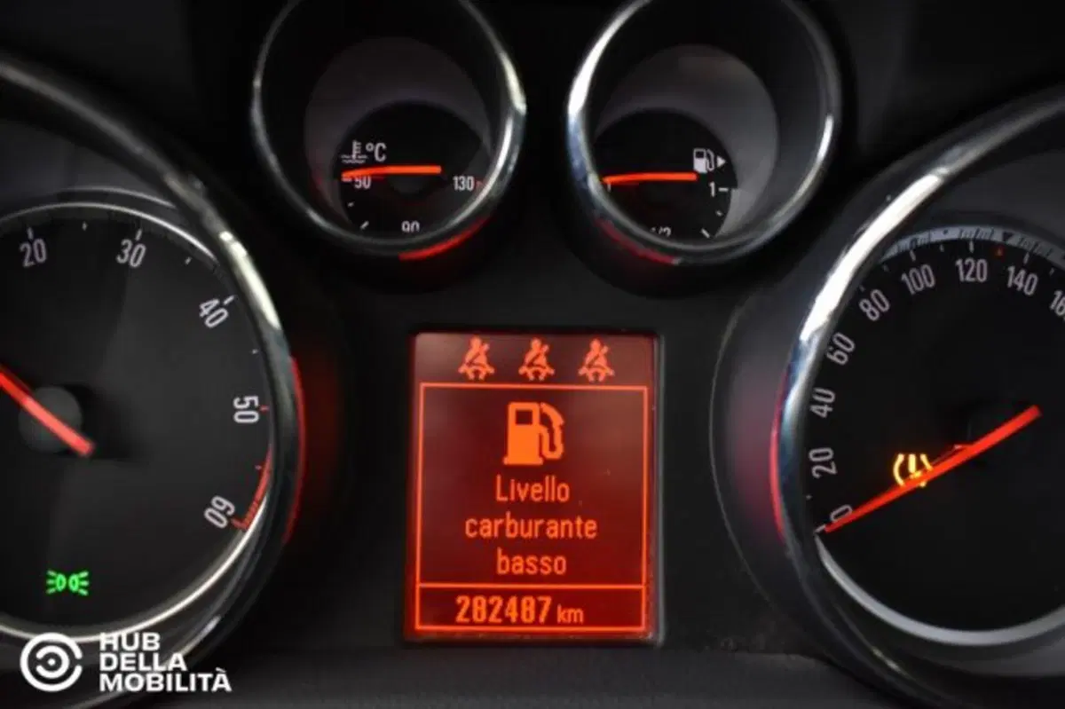 Opel Mokka usata a Perugia (8)