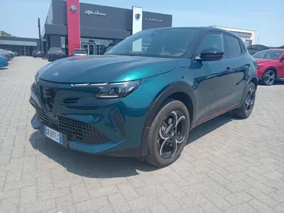 Alfa Romeo Junior 1.2 ibrida Sport Speciale 145cv edct6 del 2024 usata a Alessandria