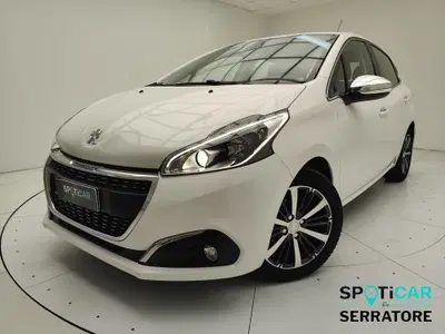 Peugeot 208 82 5 porte Allure del 2016 usata a Erba