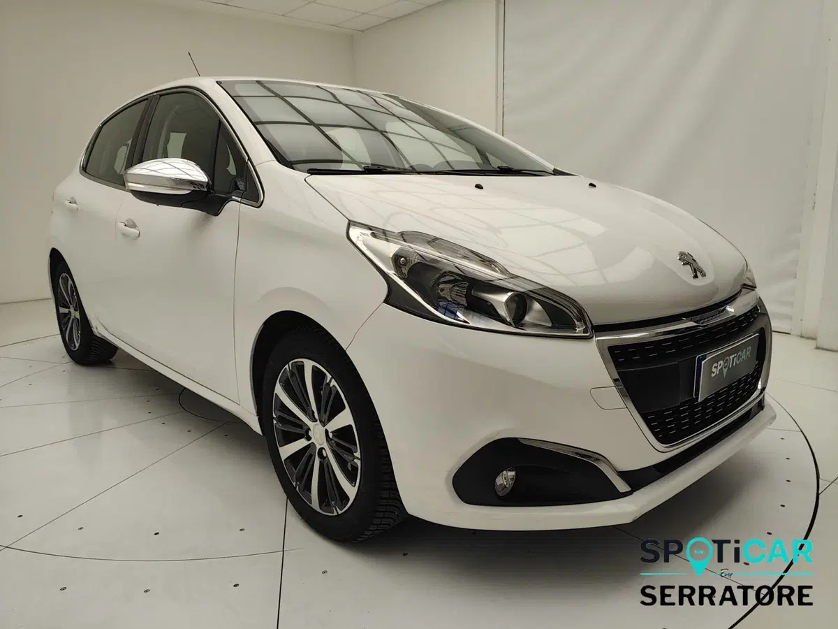 Peugeot 208 usata a Como (3)