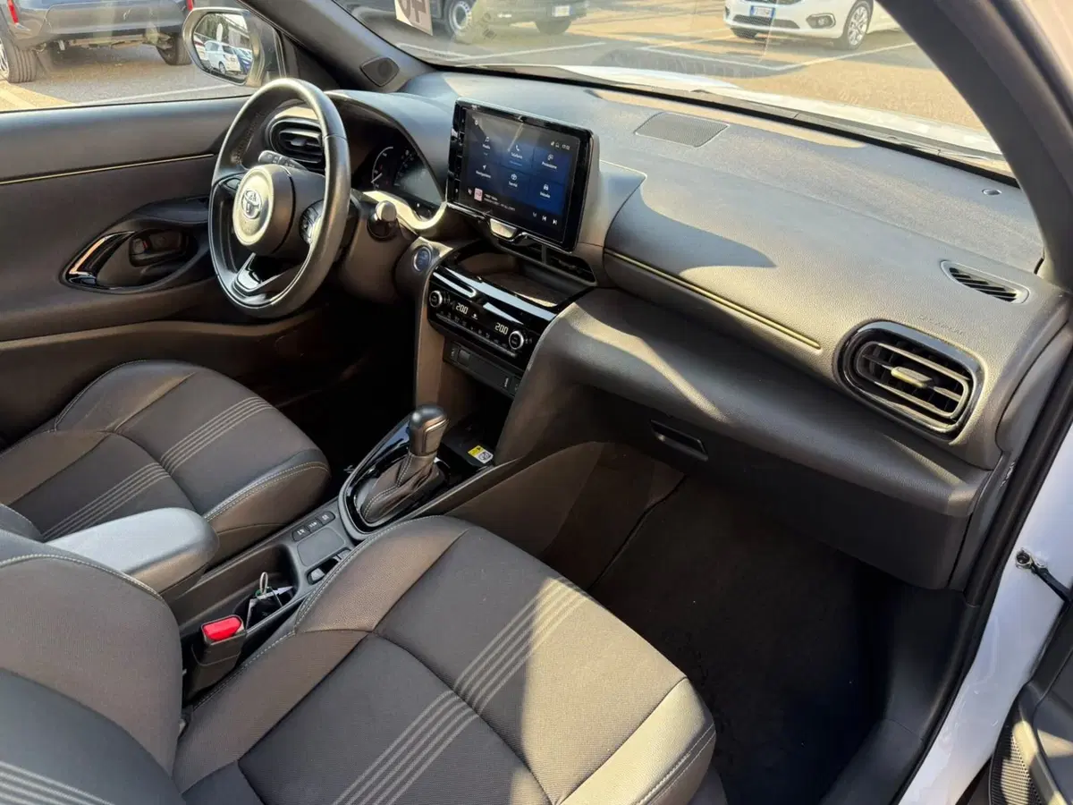 Toyota Yaris Cross usata a Piacenza (11)