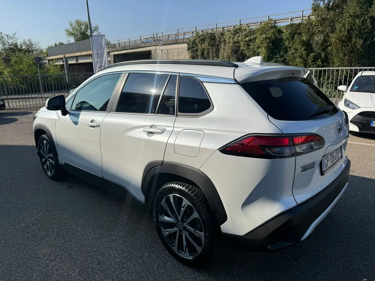 Toyota Corolla Cross usata a Piacenza (4)