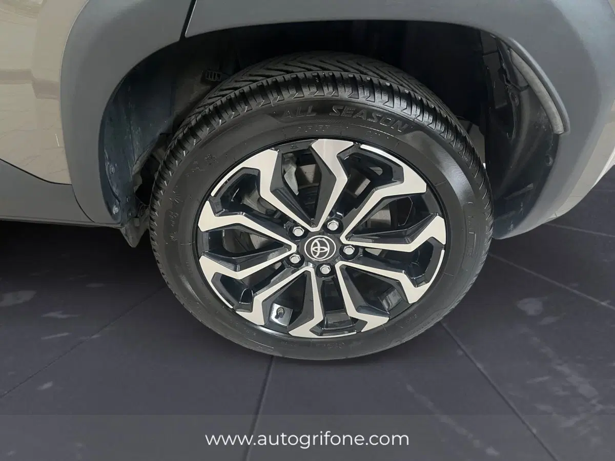 Toyota Yaris Cross usata a Modena (14)