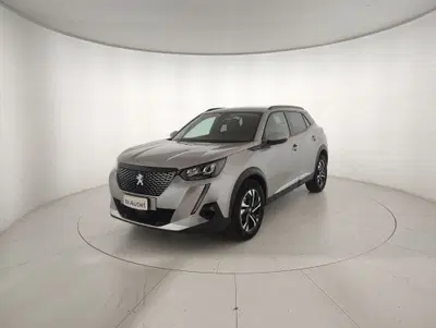 Peugeot 2008 1.2 puretech Allure s&s 130cv eat8 del 2021 usata a Alessandria