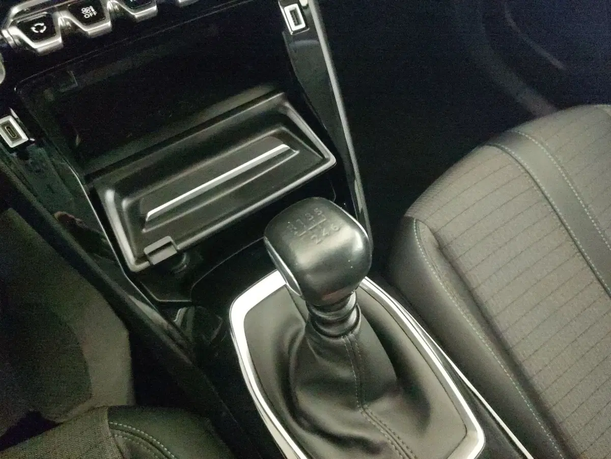 Peugeot 2008 usata a Alessandria (9)