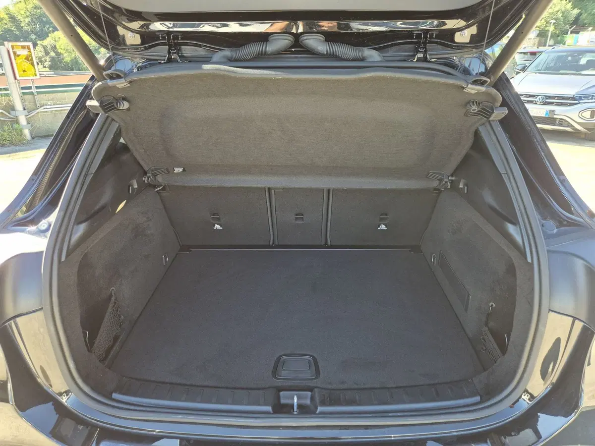 Mercedes-Benz GLA SUV usata  (12)