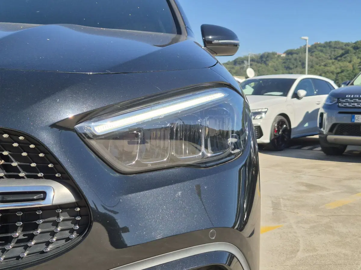 Mercedes-Benz GLA SUV usata  (17)