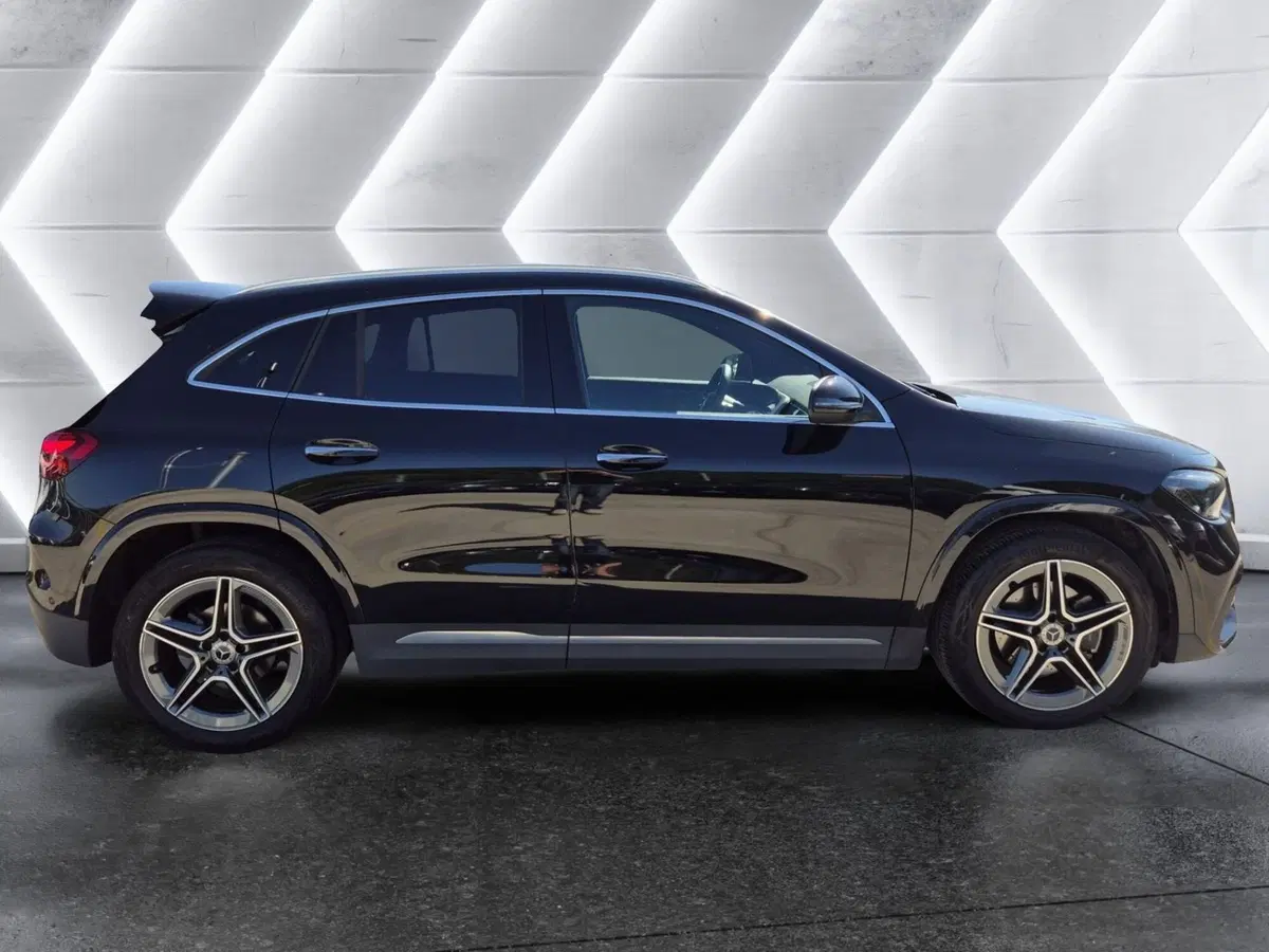 Mercedes-Benz GLA SUV usata  (5)
