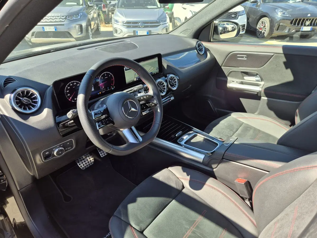 Mercedes-Benz GLA SUV usata  (6)