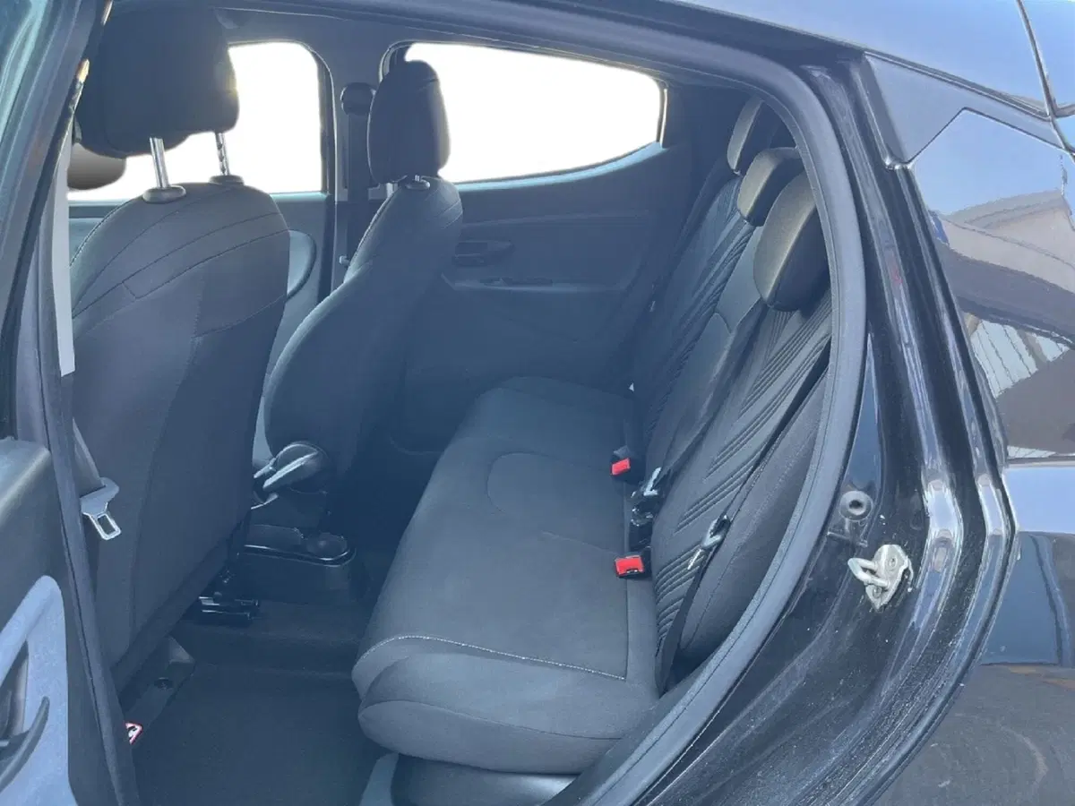 Lancia Ypsilon usata a Torino (7)