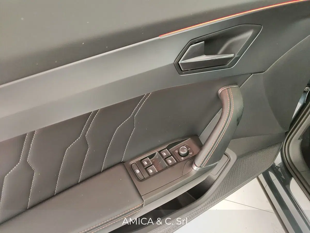 Cupra Formentor nuova a Caserta (14)