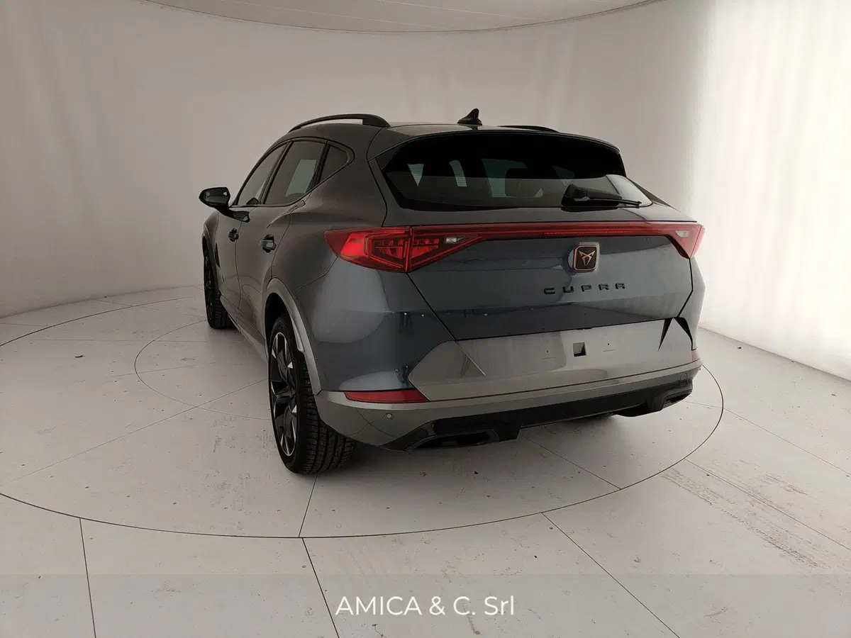 Cupra Formentor nuova a Caserta (9)