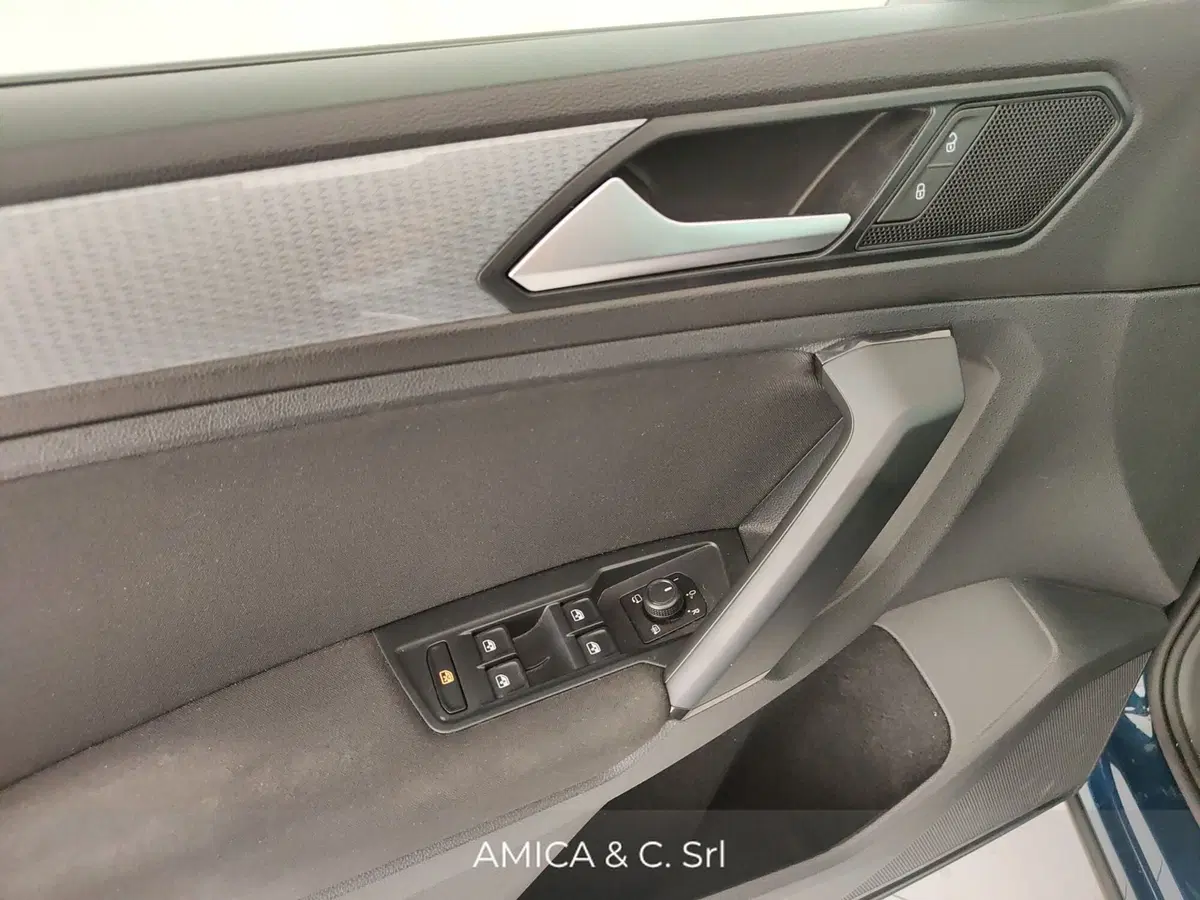 Volkswagen Tiguan usata a Caserta (17)