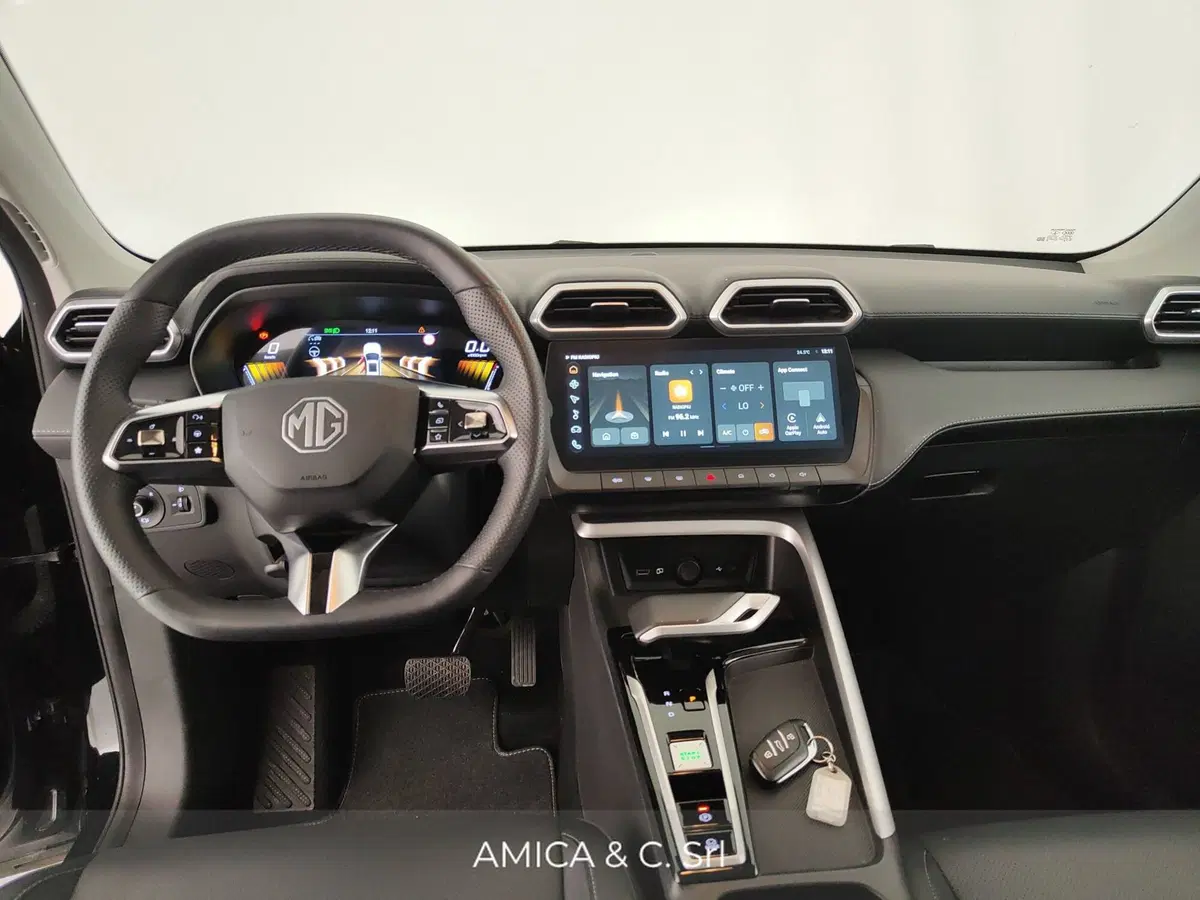 Mg ZS EV usata a Caserta (15)