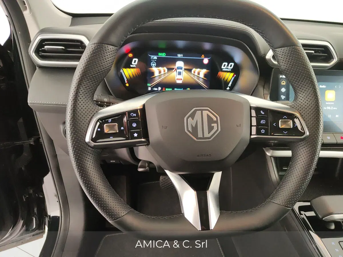Mg ZS EV usata a Caserta (16)