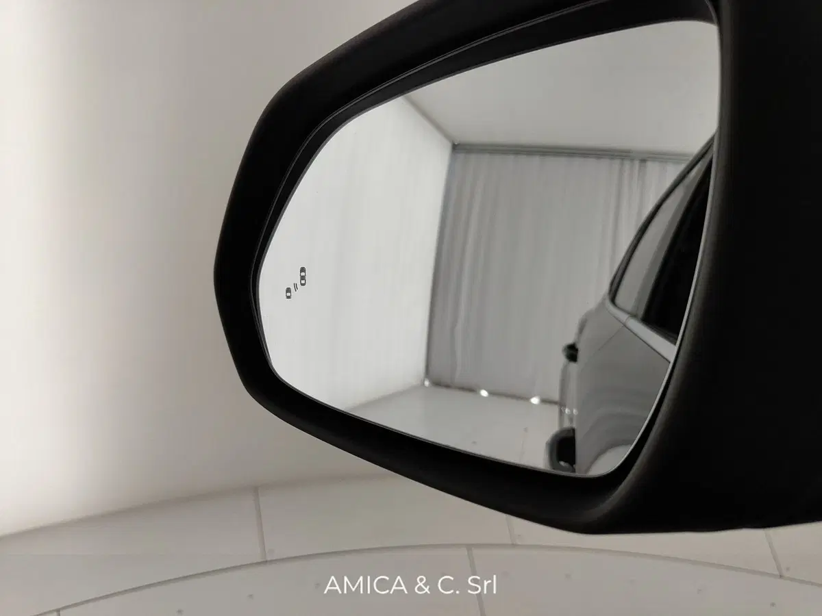 Mg ZS EV usata a Caserta (19)
