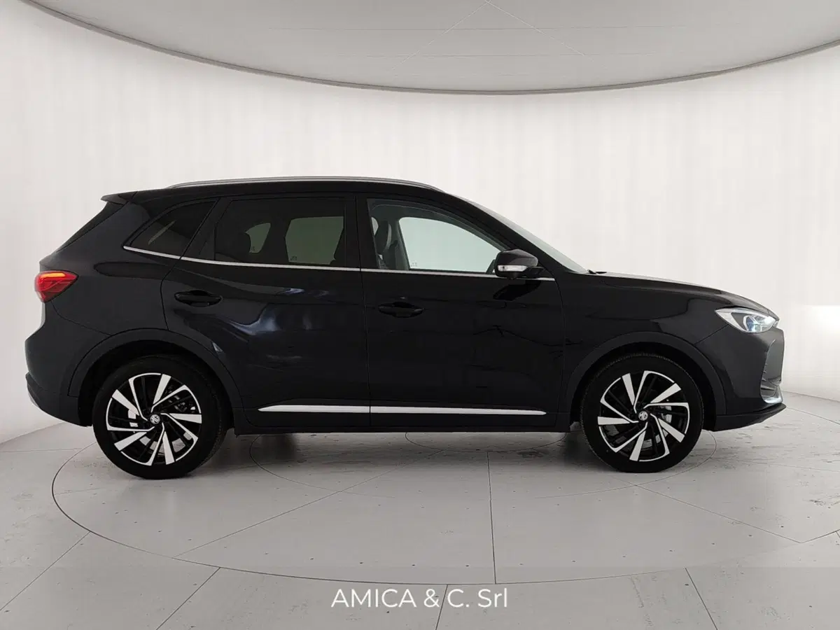 Mg ZS EV usata a Caserta (8)