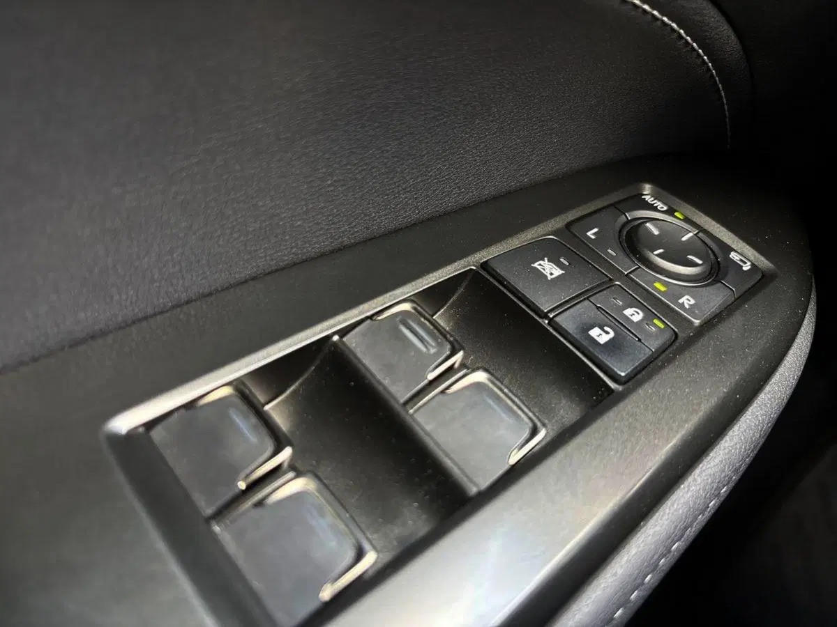 Lexus NX usata a Padova (14)