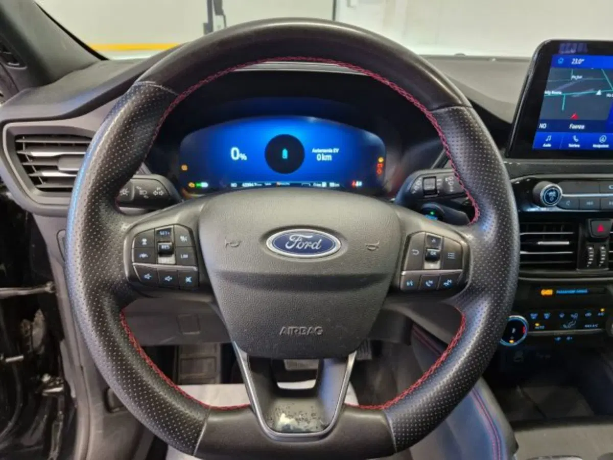 Ford Kuga usata a Bologna (10)