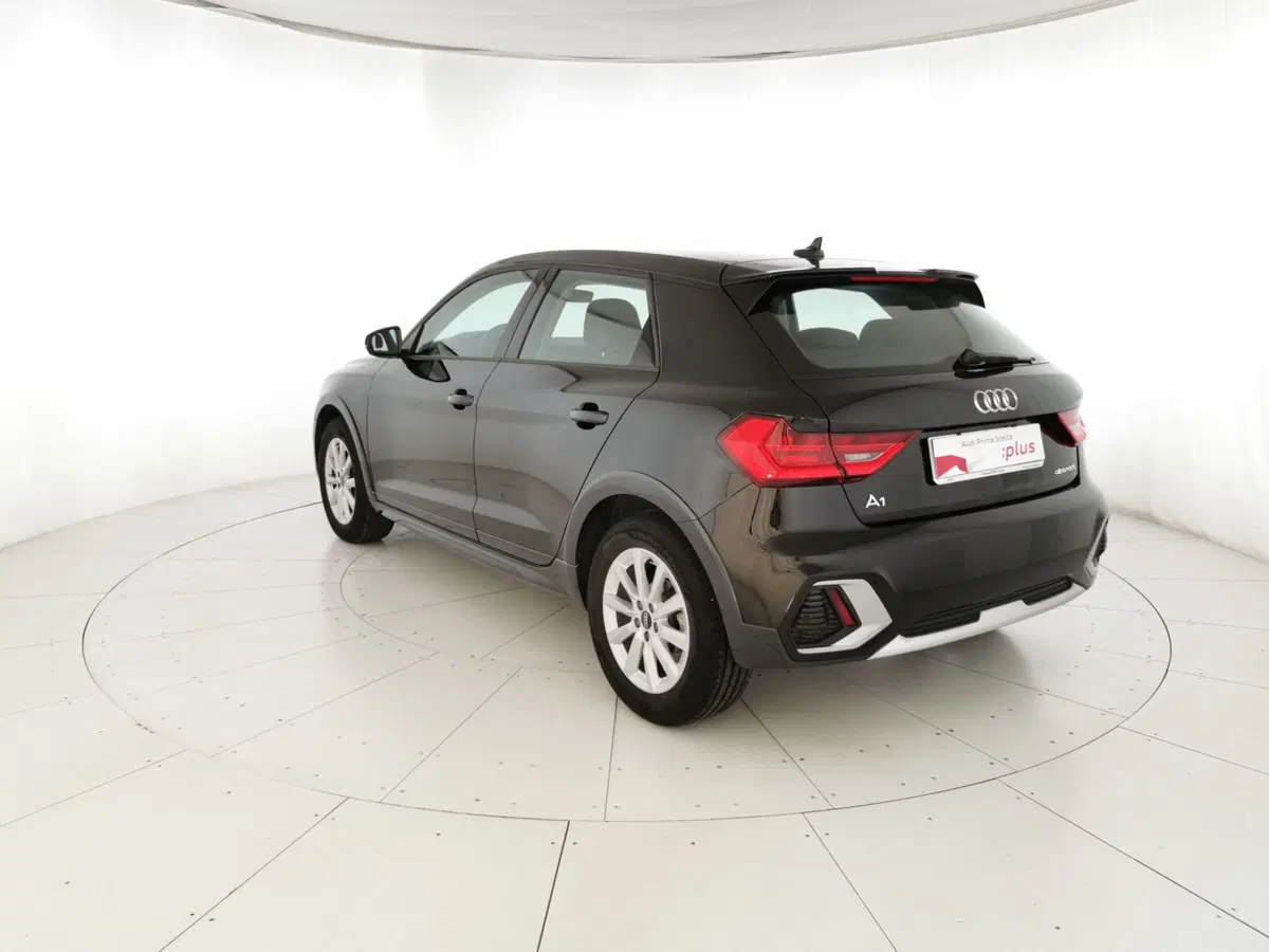 Audi A1 allstreet usata a Chieti (8)
