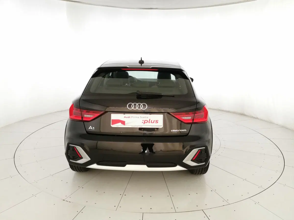Audi A1 allstreet usata a Chieti (9)