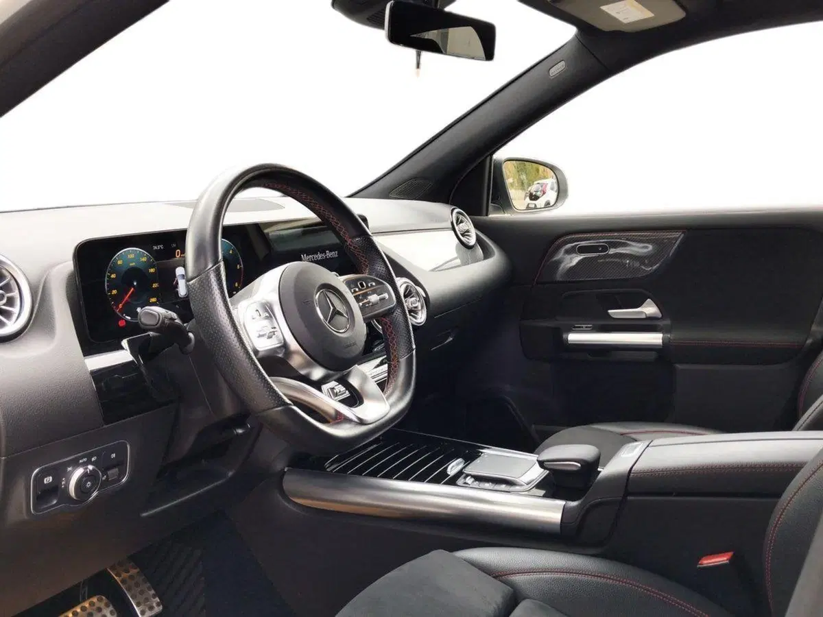 Mercedes-Benz GLA SUV usata a Roma (6)