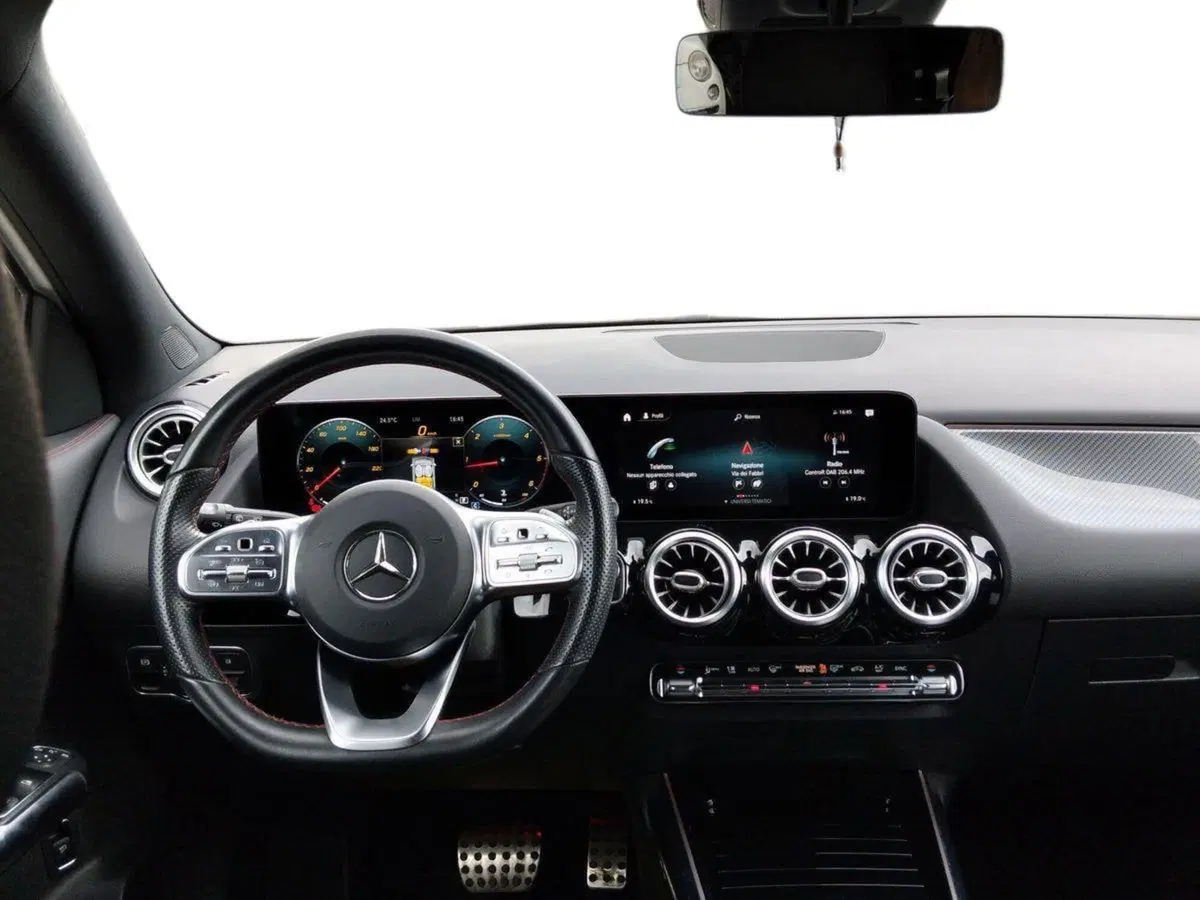 Mercedes-Benz GLA SUV usata a Roma (7)