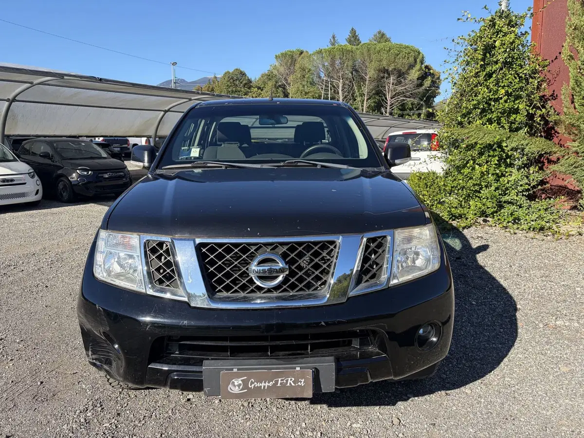 Nissan Navara usata a La Spezia (2)
