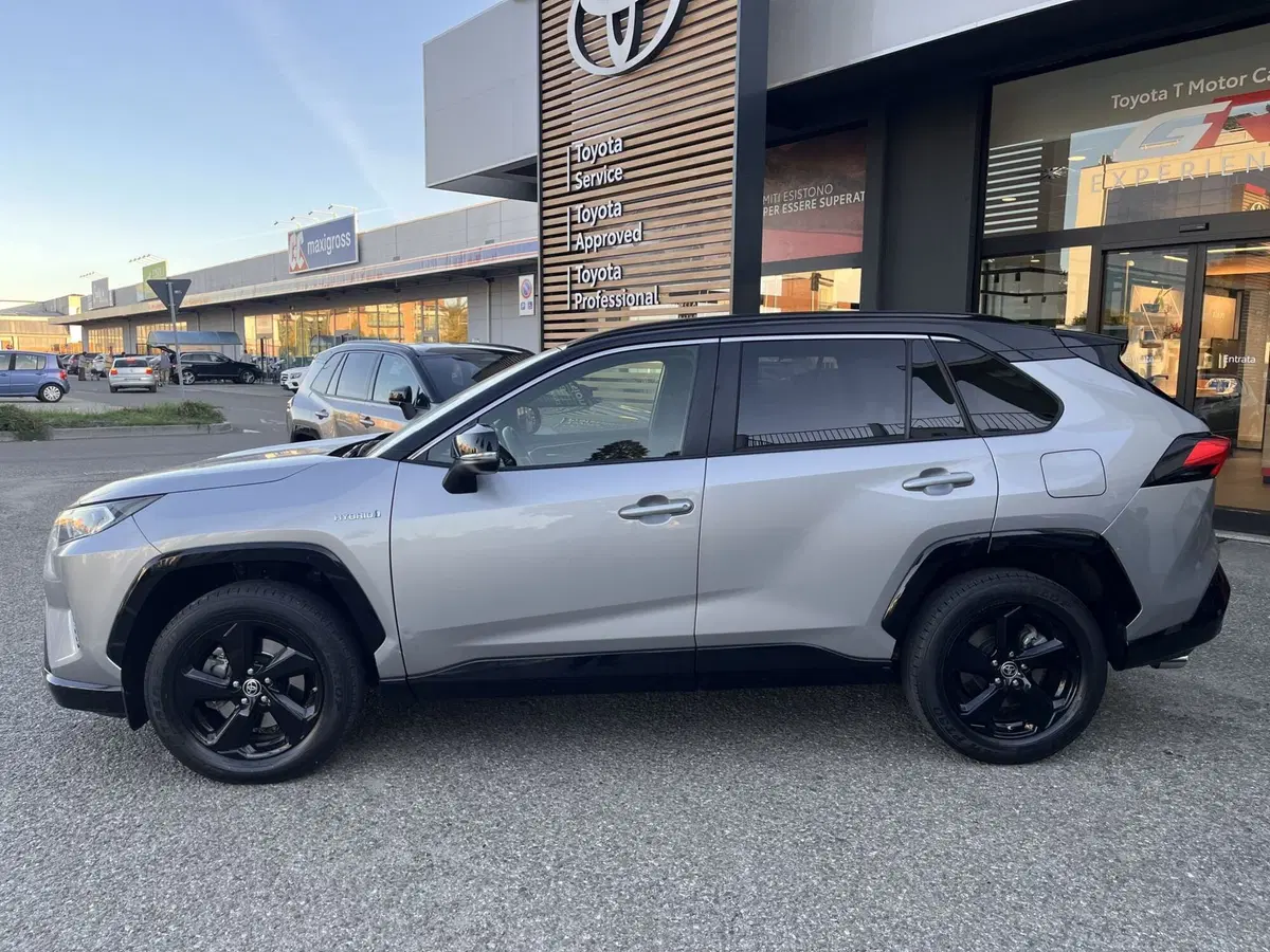 Toyota Rav4 usata a Modena (2)