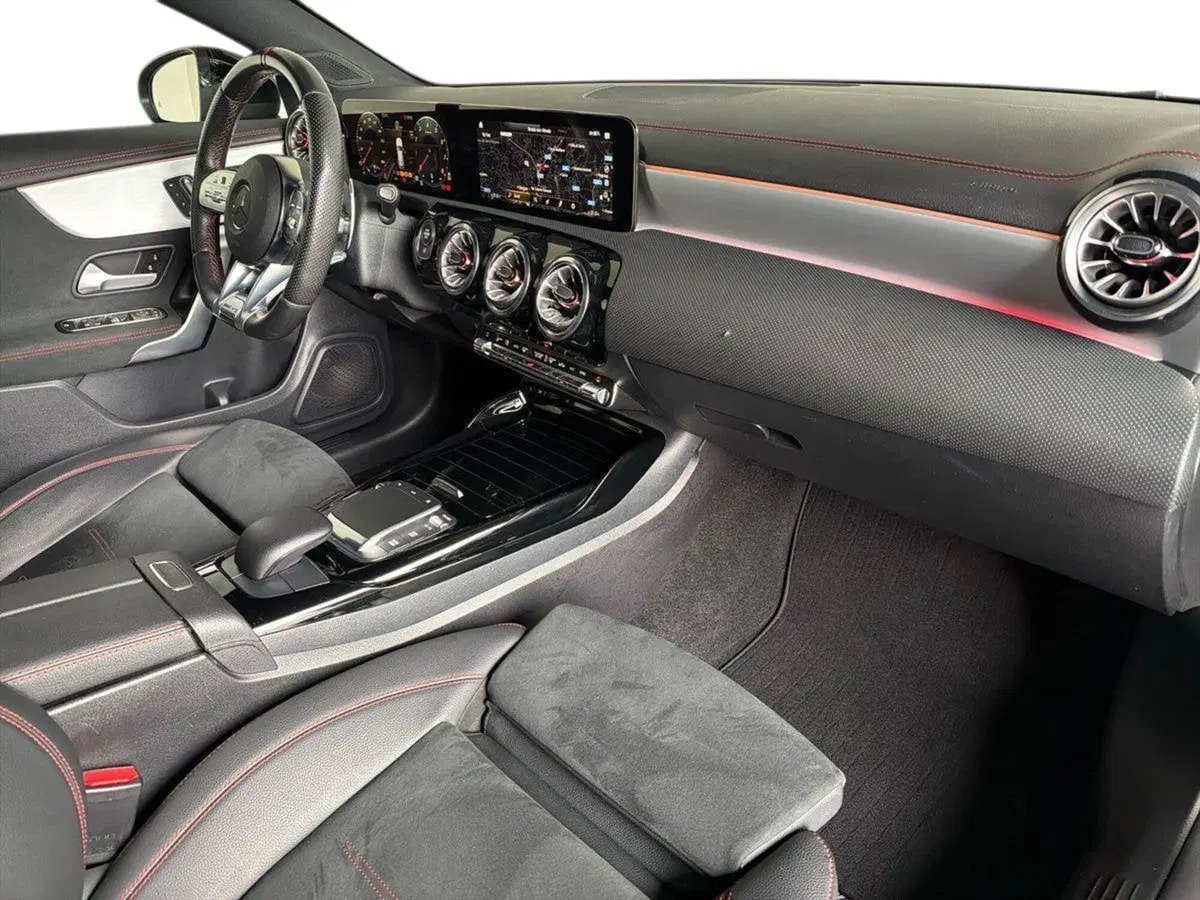 Mercedes-Benz CLA Shooting Brake usata a Bergamo (15)