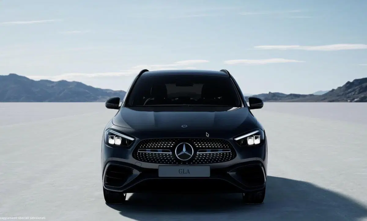 Mercedes-Benz GLA SUV nuova a Bergamo (7)