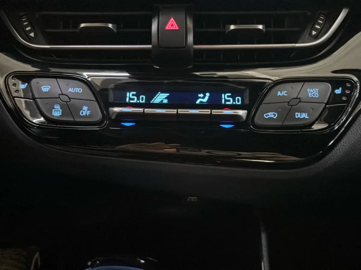 Toyota Toyota C-HR usata a Bologna (13)