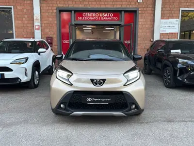 Toyota Aygo X 1.0 Lounge 72cv del 2022 usata a San Lazzaro di Savena