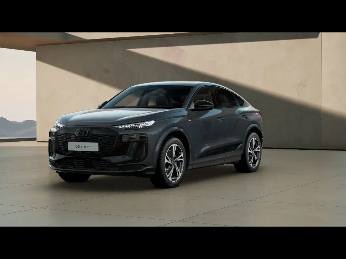 Audi Q6 Sportback nuova a Livorno