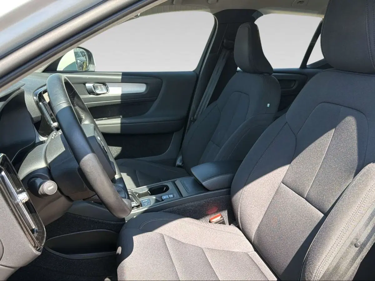 Volvo XC40 usata a Livorno (10)
