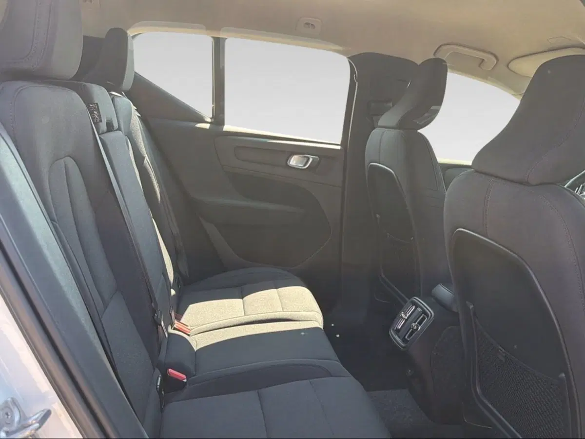 Volvo XC40 usata a Livorno (11)