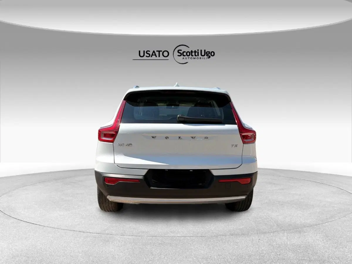 Volvo XC40 usata a Livorno (5)