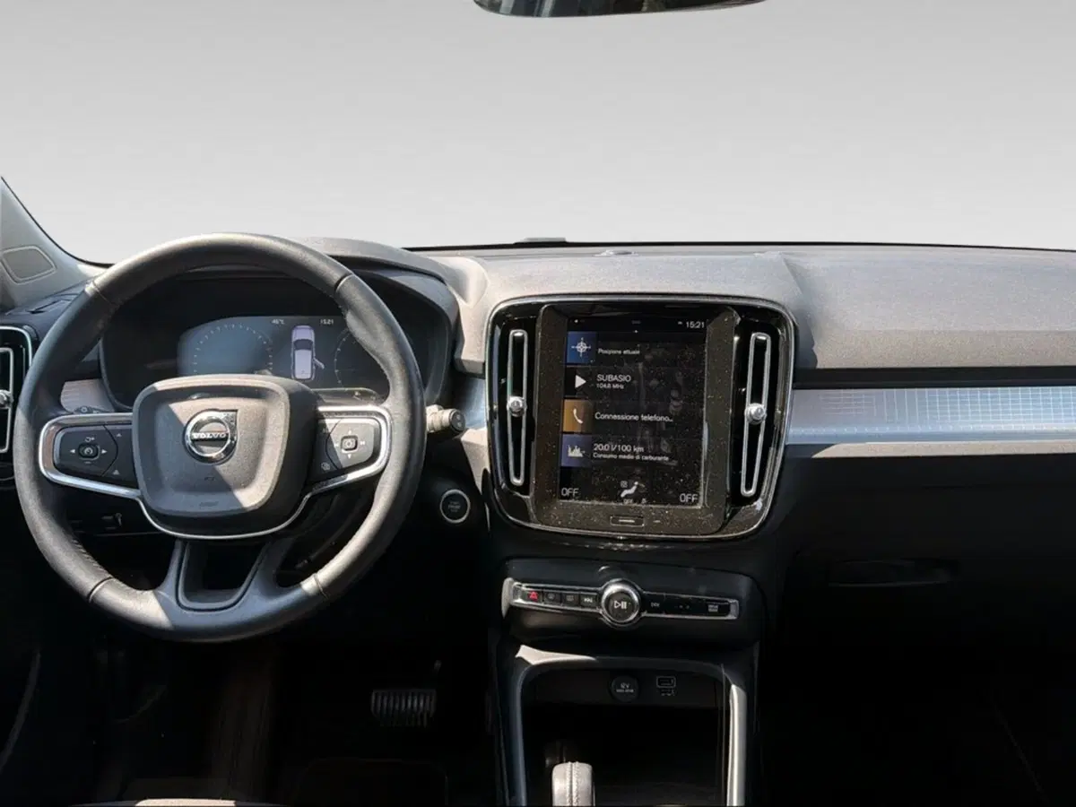 Volvo XC40 usata a Livorno (9)