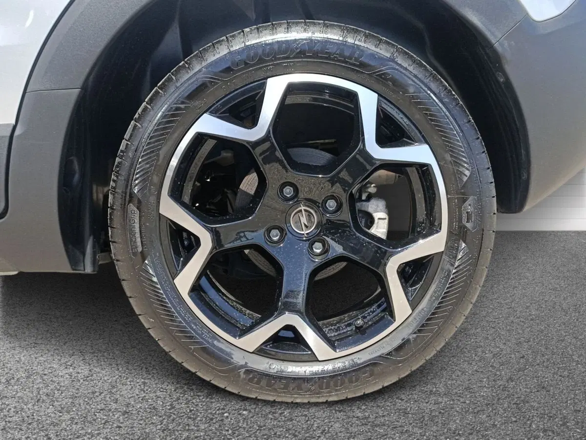 Opel Crossland usata a Bari (6)